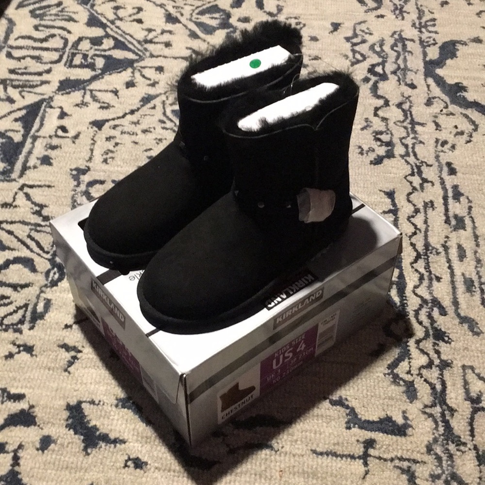Shearling boot